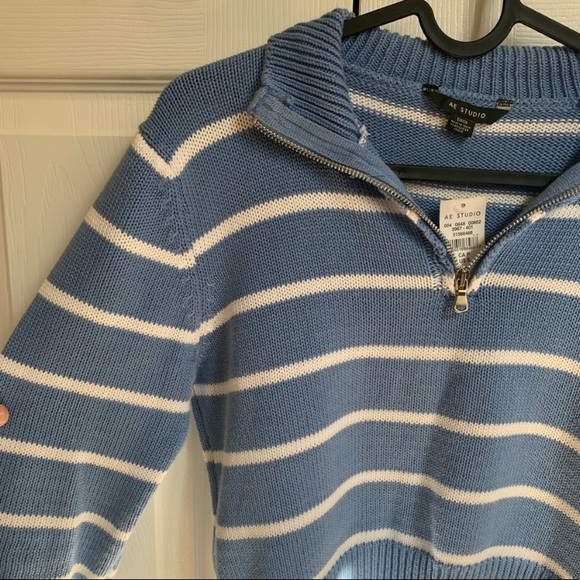 BNWT American Eagle quarter zip - Picture 2 of 3